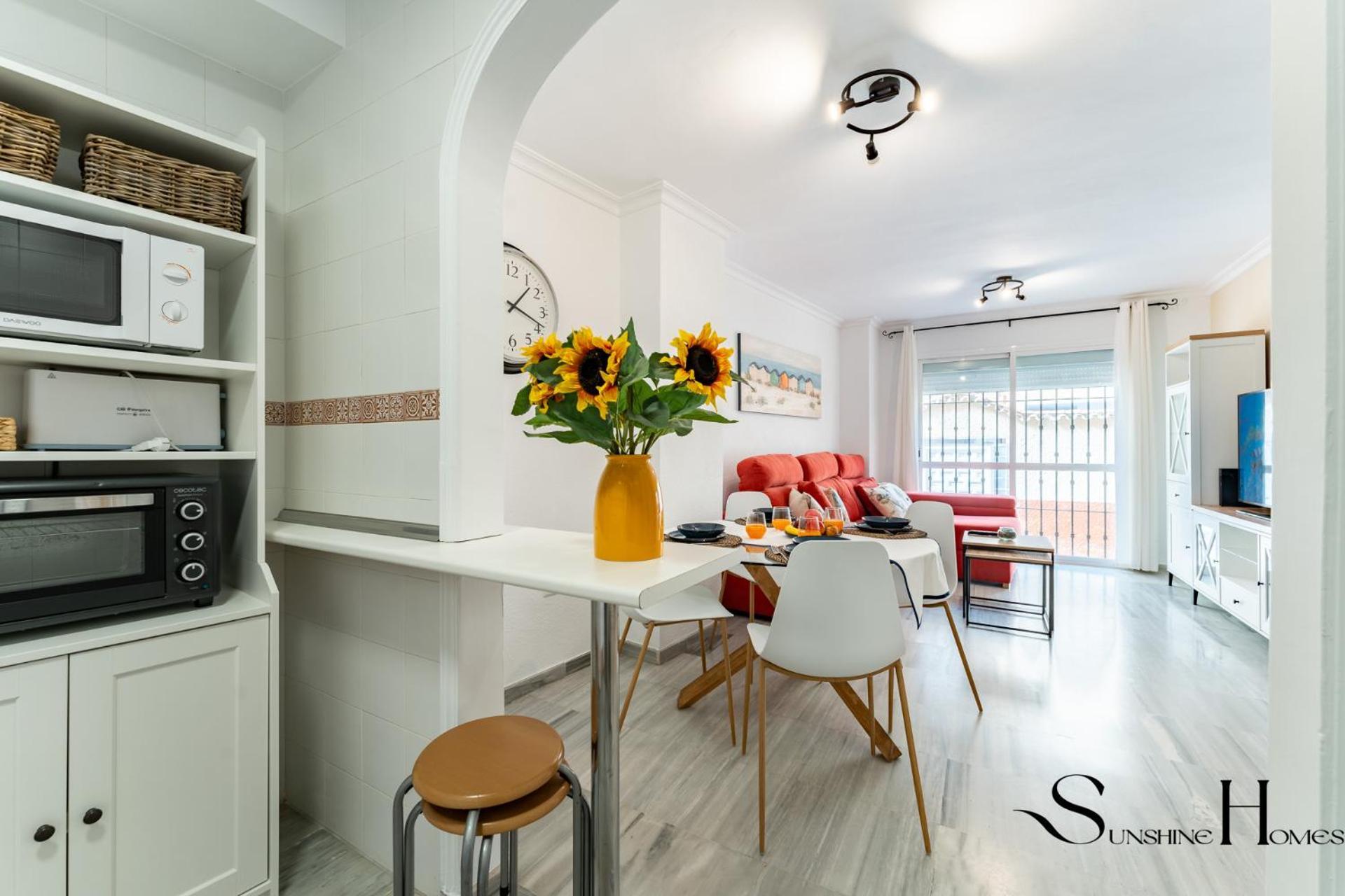 50 Meters From The Beach, 1 Bedroom With Parking Torremolinos Exterior photo
