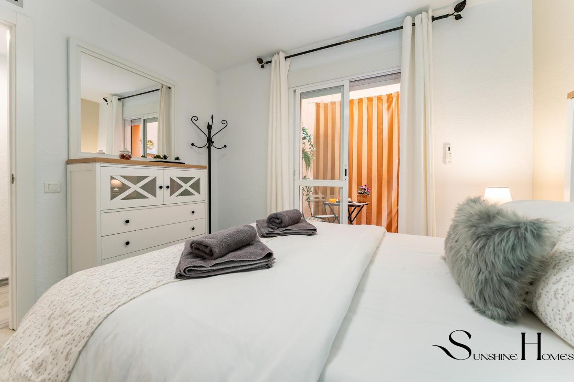 50 Meters From The Beach, 1 Bedroom With Parking Torremolinos Exterior photo